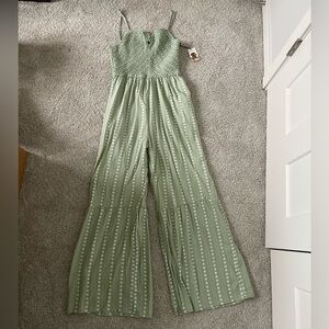 NWT Sincerely Jules Green Floral Bell Bottom Jumpsuit Size M
